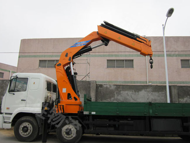 國(guó)內(nèi)到澳門(mén)吊機(jī)車(chē)運(yùn)輸，吊機(jī)車(chē)運(yùn)輸專線--東勝物流，深圳到澳門(mén)物流,澳門(mén)物流專線,深圳澳門(mén)進(jìn)出口,澳門(mén)物流,國(guó)內(nèi)澳門(mén)貨運(yùn)運(yùn)輸-深圳市東勝物流有限公司
