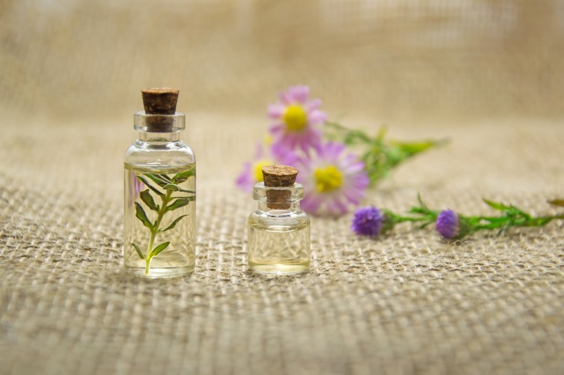 英國香薰進(jìn)口報(bào)關(guān)案例，客戶留影紀(jì)念