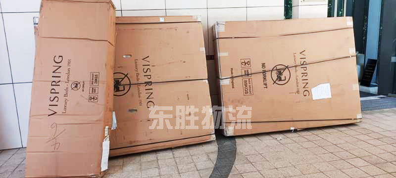 此圖為拆裝家具發(fā)貨到香港，采用中港物流發(fā)貨